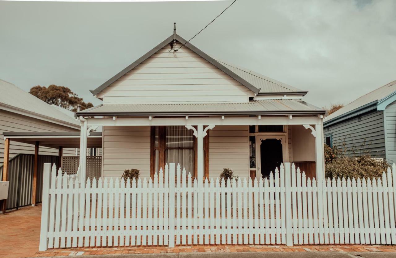 Railway Cottage บันเบอรี ภายนอก รูปภาพ